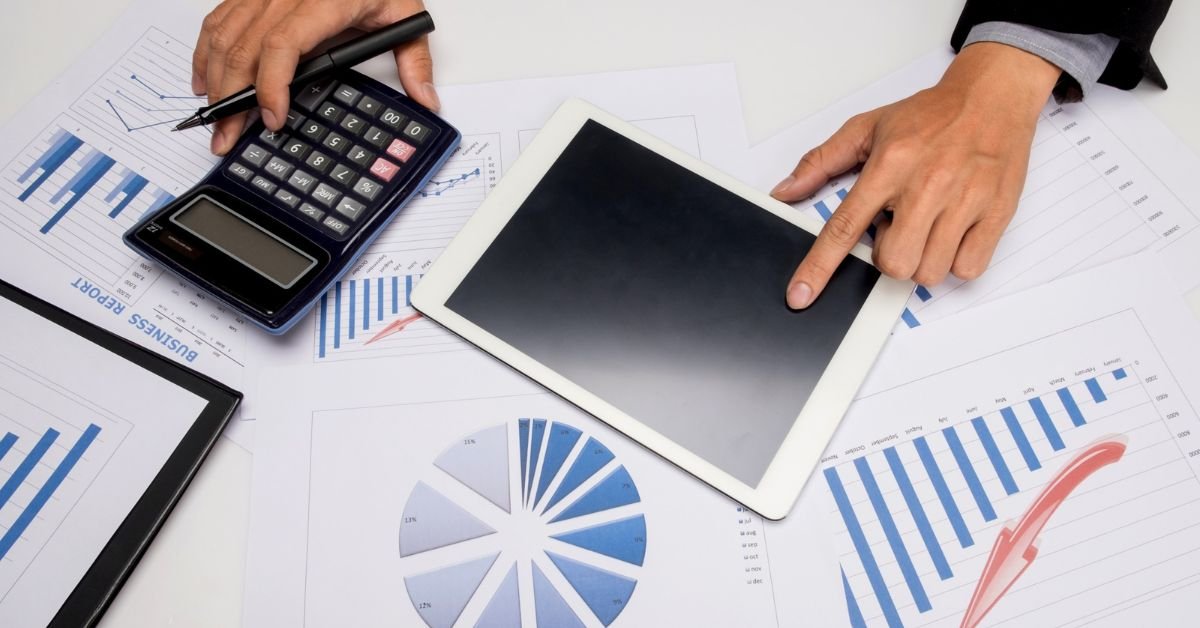 Calculate ROI from Corporate Reports